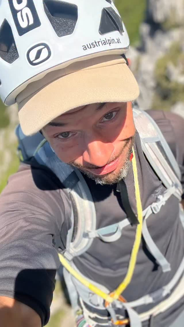 Check out 👉
our mountaineering & alpine climbing 🧗‍♂️ offers 
at 🔗 bergschule-lechtal.com 🏔️
.
🎦 @basecamp_gramais @hubslindner 
#bergschulelechtal 
.
powered by 
🔥 @kreatur.work 
🔥 @cloudy.hinterstein 
🔥 @hagan_ski 
🔥 @zaniergloves 
🔥 @pokusa_for_health_de 
🔥 @sledwork.de 
🔥 @scarpa_at 
🔥 @scarpa_world 
🔥 @benglerwald_berg_chaletdorf 
.
#noplacetoofar 
#pureskimountaineering 
#mymountainpassion