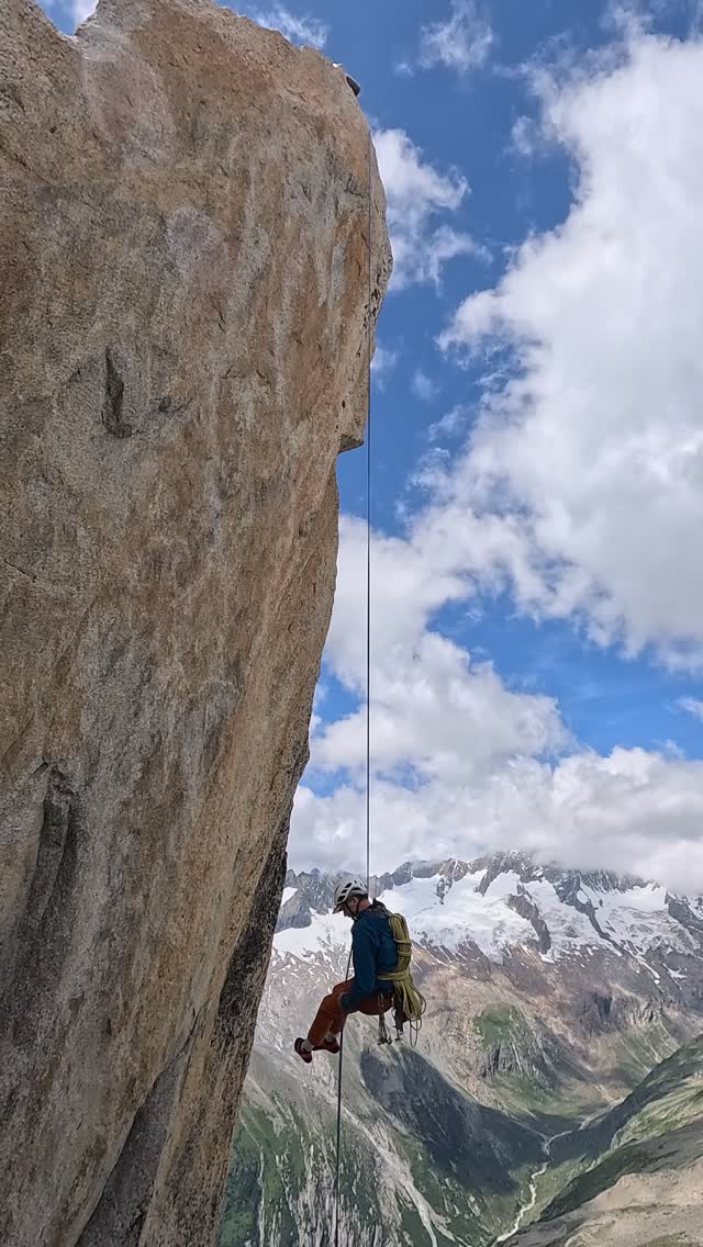 Salbitschijen south ridge 🏔️ guided 🧗‍♂️ 
.
perfect granite and its famous last pitch onto the needle 🪡
.
🧗‍♂️🏔️🎦 @hubslindner 
#alpineclimbing #alpinklettern
#bergschulelechtal #huskymountaineering 
.
🔗👉 bergschule-lechtal.com
.
powered by 
🔥 @cloudy.hinterstein 
🔥 @hagan_ski 
🔥 @zaniergloves 
🔥 @scarpa_at 
🔥 @scarpa_world 
🔥 @benglerwald_berg_chaletdorf 
.
#noplacetoofar 
#pureskimountaineering 
#mymountainpassion