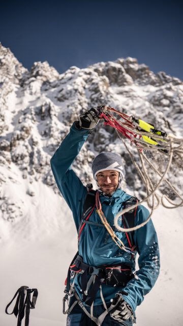 #husky 🐺 + #skitour ⛷️meets #wellnesstower 💦 + #eventsauna ❤️‍🔥
.
An einem der schönsten und exklusivsten Plätze in den Alpen 🏔️, in #lermoos #tirol.
.
Bei Buchung - bis 30/11/25 - im @hotellaerchenhoflermoos erhält ihr satte ❗️20% ❗️Rabatt auf euer #huskymountaineering 🐺🏔️ Bergerlebnis.
.
Euren Tag in den verschneiten Bergen beendet ihr in einer einzigartigen Ruhe-, Pool- und Saunalandschaft ♨️.
.
Einfach DM 👉 an @basecamp_gramais schicken, und wir senden euch die Buchungslinks sowie den PROMOCODE zu!
.
🐺🏔️⛷️ @basecamp_gramais 
🎦 @hotellaerchenhoflermoos @tri_hannes @kreativinstinkt @hubslindner 
.
#bergschulelechtal #huskymountaineering 
.
powered by 
🔥 @kreatur.work 
🔥 @cloudy.hinterstein 
🔥 @hagan_ski 
🔥 @zaniergloves 
🔥 @pokusa_for_health_de 
🔥 @sledwork.de 
🔥 @scarpa_at 
🔥 @scarpa_world 
.
#noplacetoofar 
#pureskimountaineering 
#mymountainpassion